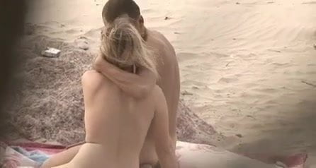 Nude Beach - superb teen couple caught unawares