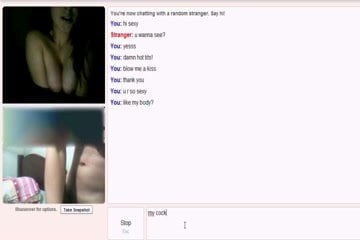Omegle- Hot 18 yrs old teen show her tits + bonus tits