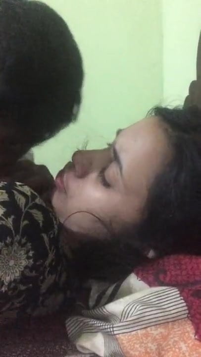 Tamil hot college girl boobs sucked by her bf