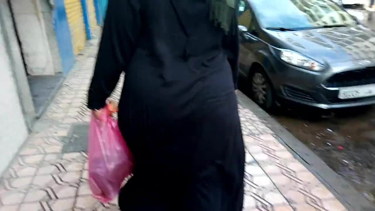 huge arab booty