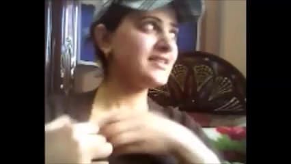 arab gf make a video for lover & shows tits