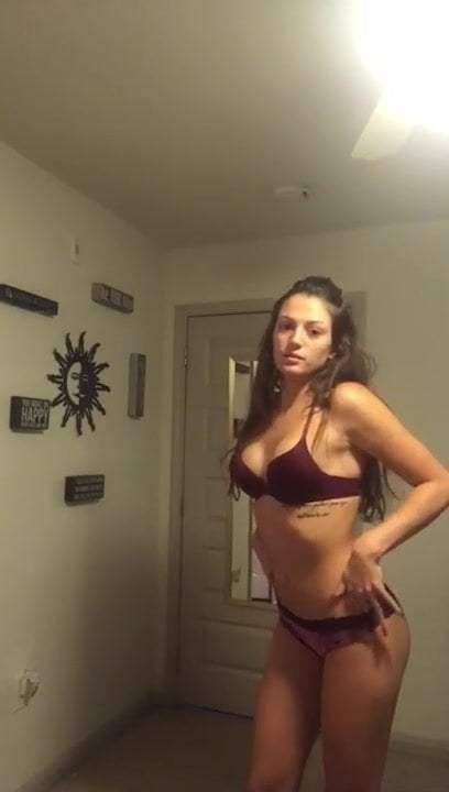 Sexy teen Rachel masturbates