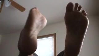 Sexy ass soles, and arches in the air! :D