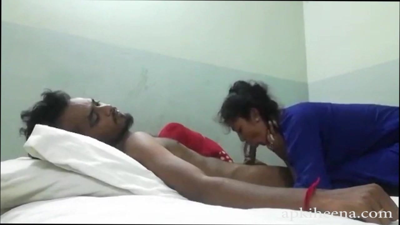 Bengali couple’s first sex in an Oyo Hotel
