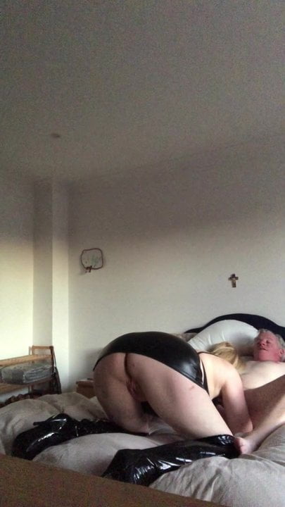 Bournemouth bareback Slutwife whore used as cumdump