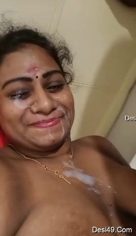 Tamil Wife Gets Cumshot from Boyfriend