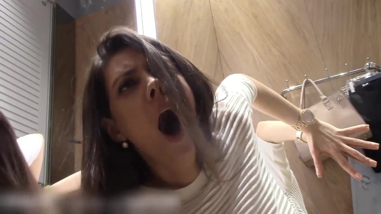Awesome Sex Faces and Orgasm in Changing Room