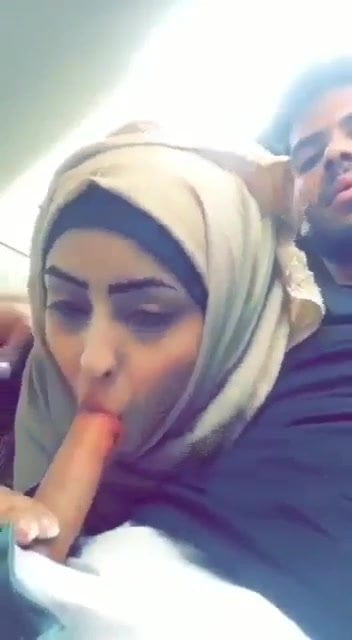 Hijab Arab Babe Sweet Lips sucking some dick in yhe Car