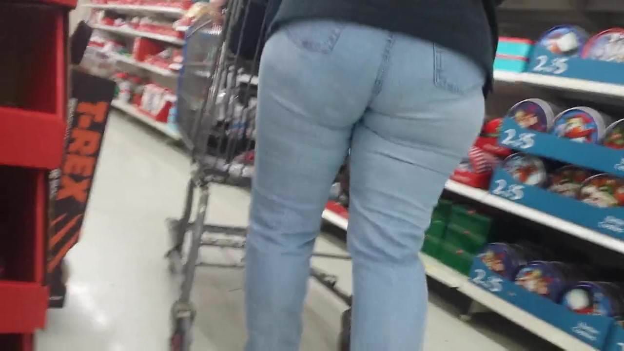CANDID PAWG FAT ASS IN TIGHT JEANS VPL