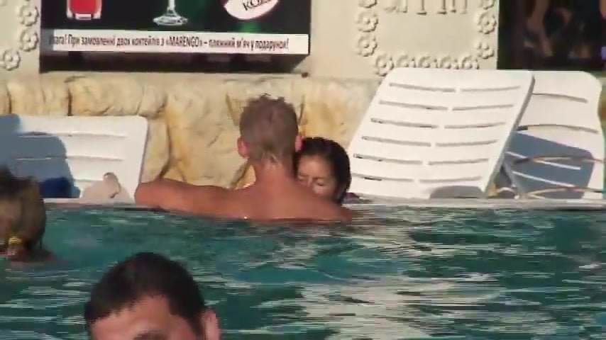 Sex in a public swimming pool