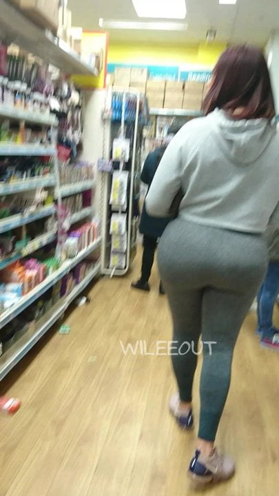 Spying Huge Ass Tight Leggings - Candid Big Round Booty