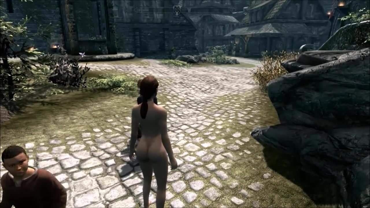 Elisif nude and helpless in Skyrim pt8