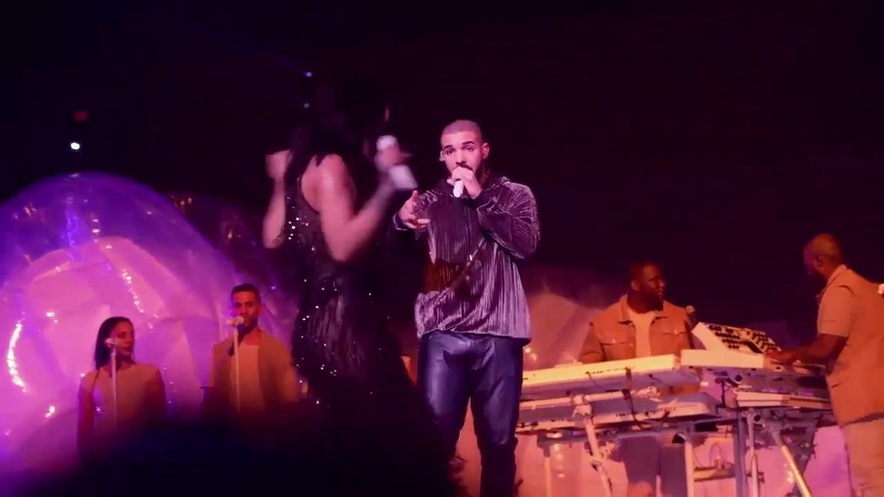 Rihanna - Work Live #3 with Drake