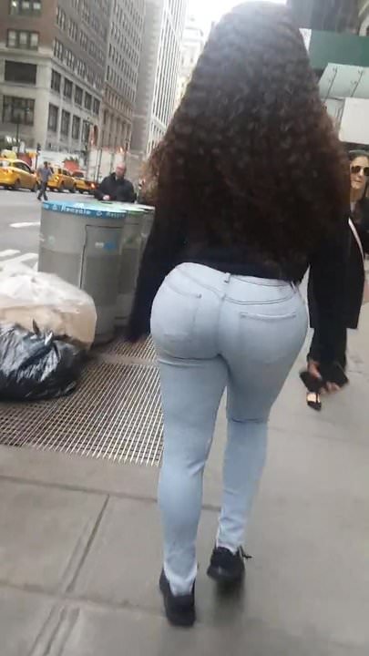 Ghetto Milf Bubble Butt In Tight Jeans.mp4