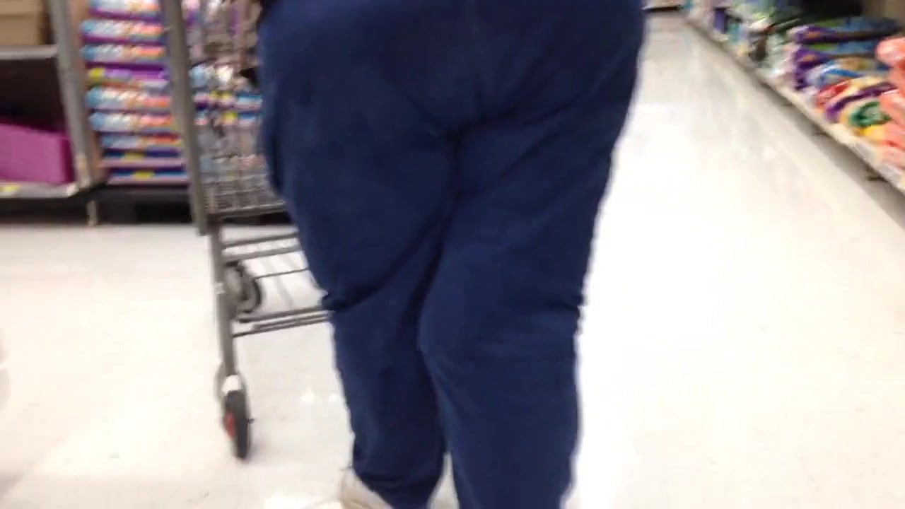 Huge SSBBW Granny ass 3