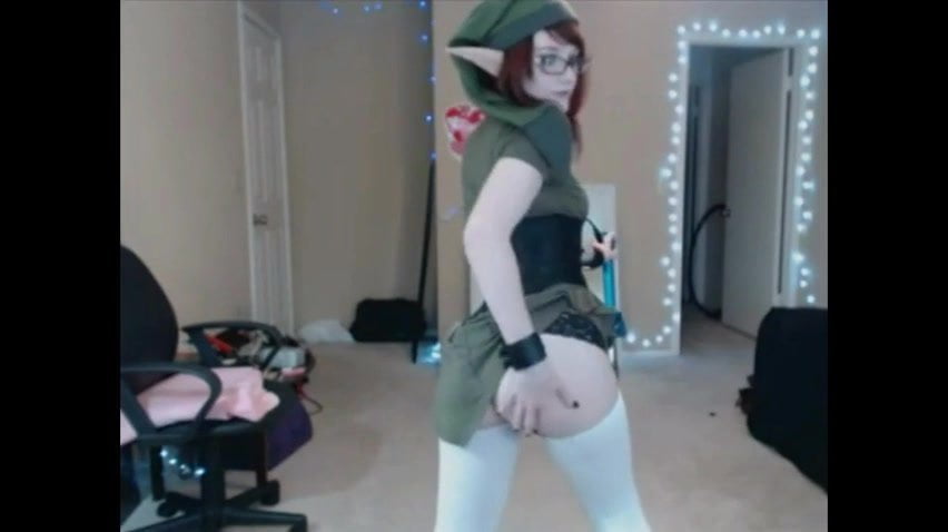 If Link was a naughty girl (Cosplay The Legend of Zelda)